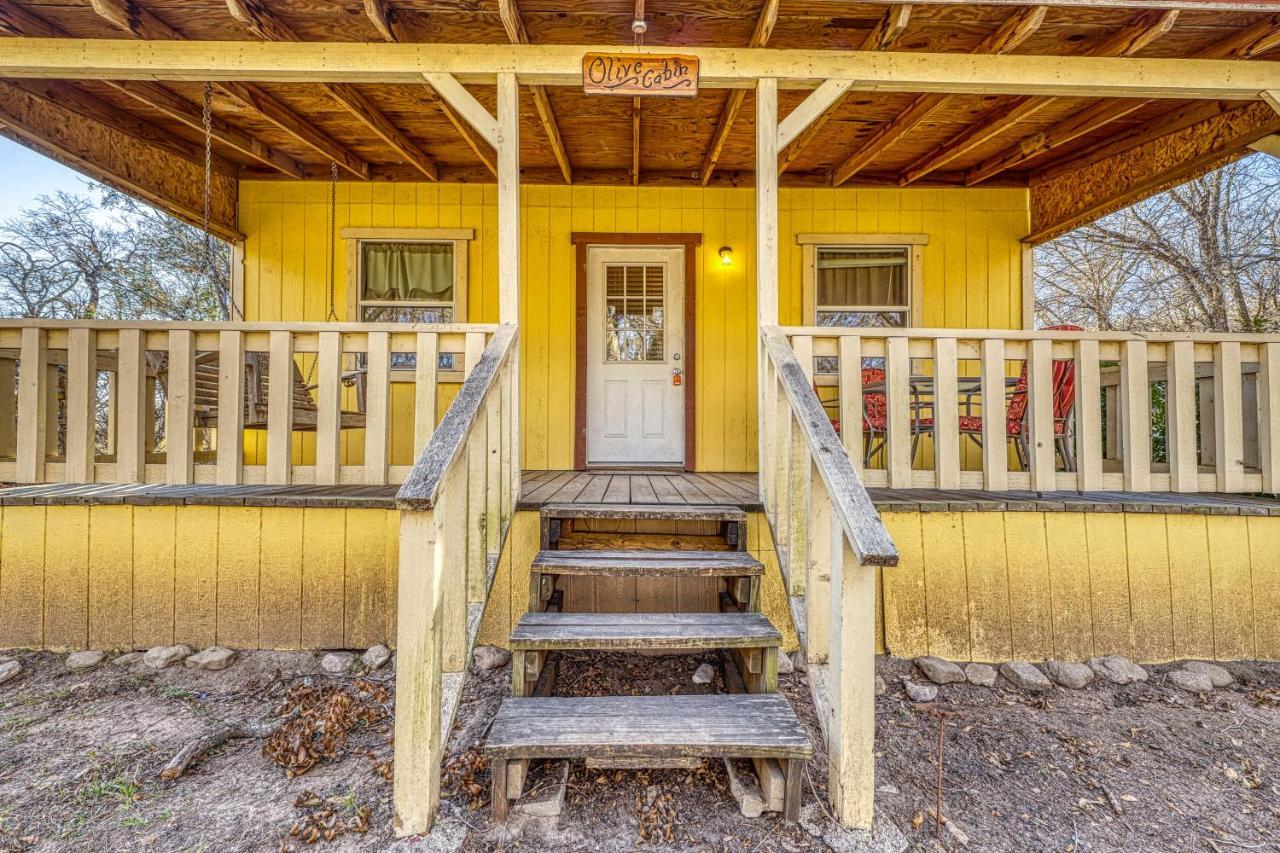 The Olive @ Mendelbaum Winery Guest Cabins Hotel Fredericksburg Exterior foto